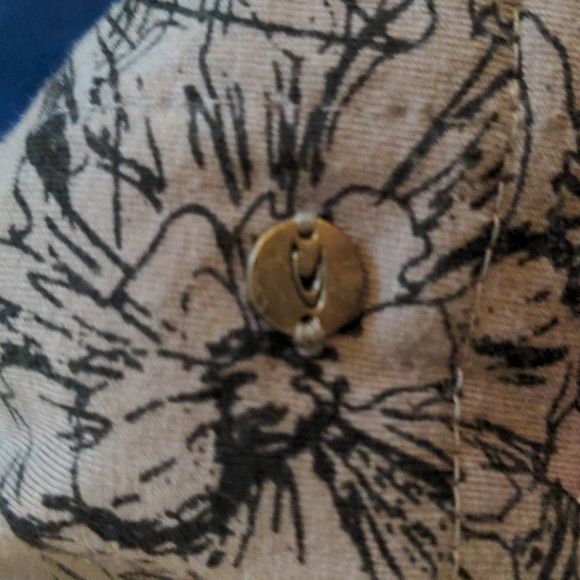 Flowy Grey Tank Top - Picture 5 of 5